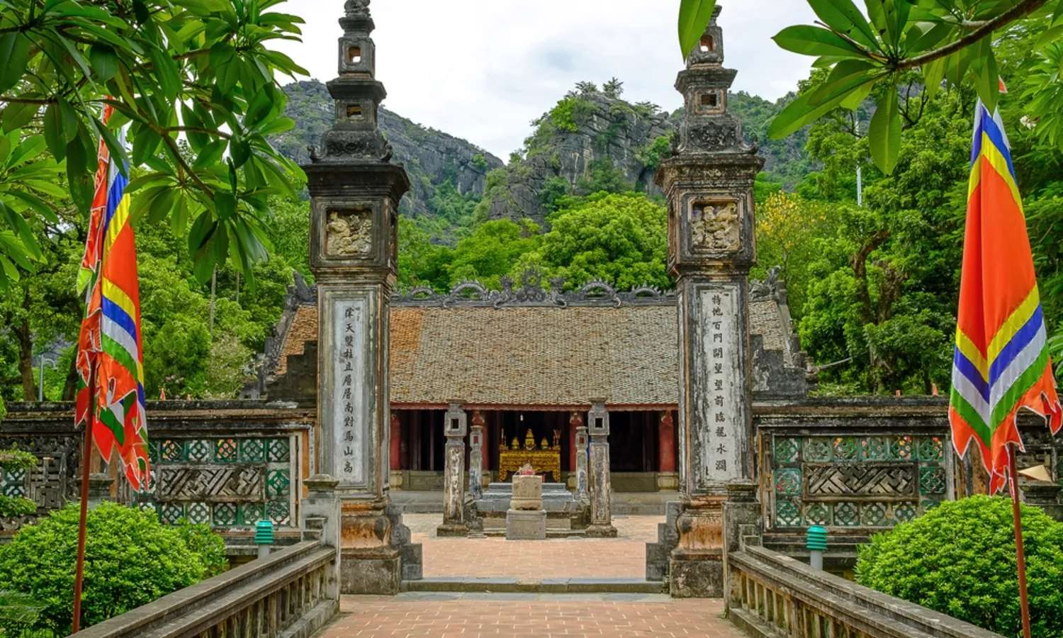 cố đô Hoa Lư