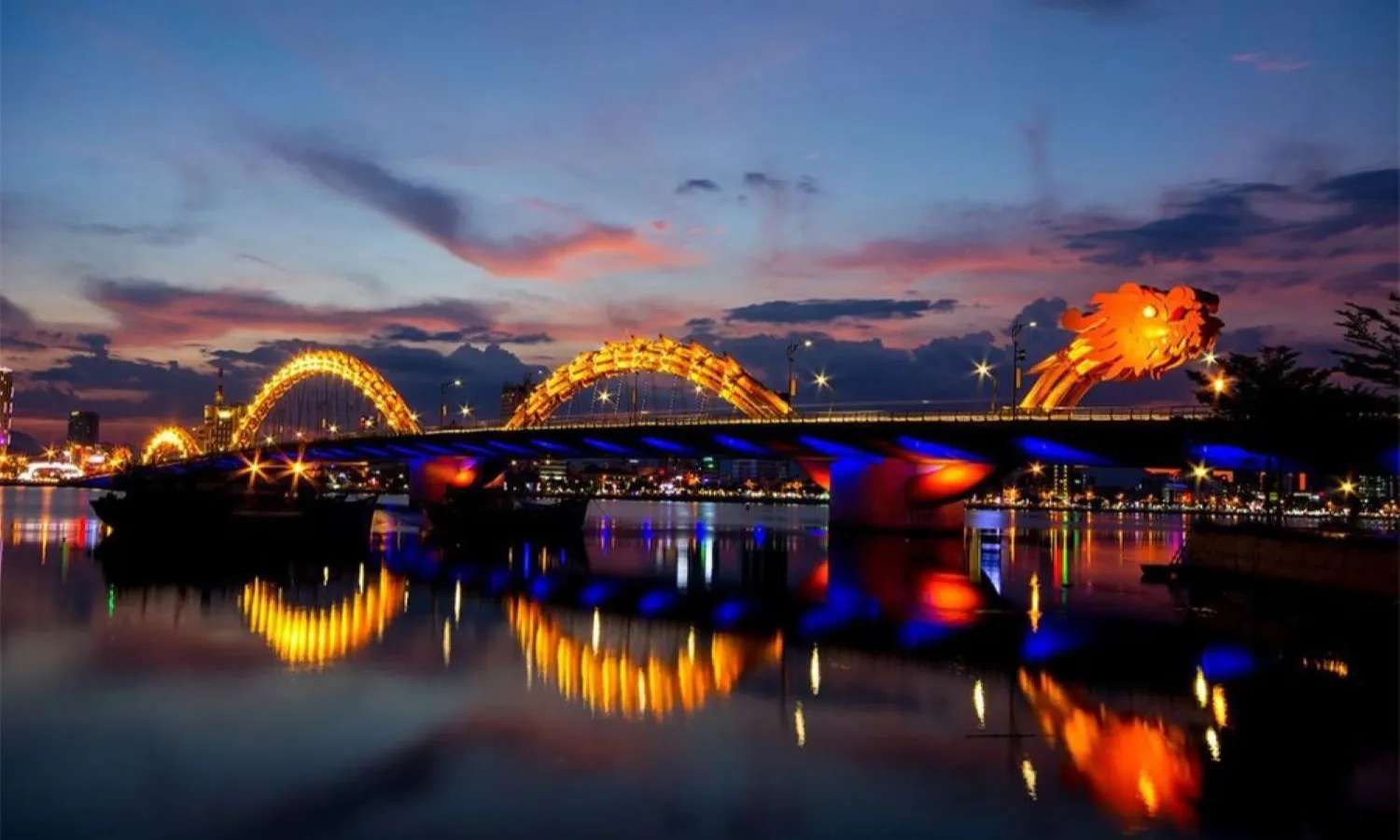 cầu rồng đà nẵng về đêm