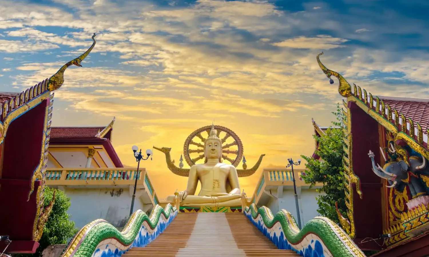 Chùa Phật Lớn Wat Phra Yai