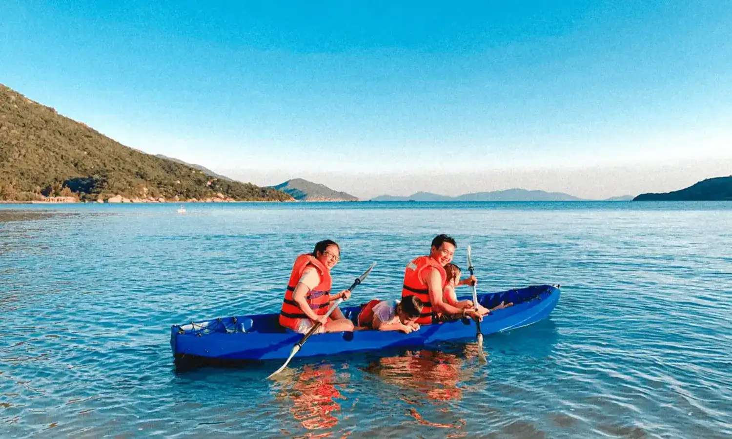 Chèo thuyền kayak tại Đảo Hoa Lan và Đảo Khỉ