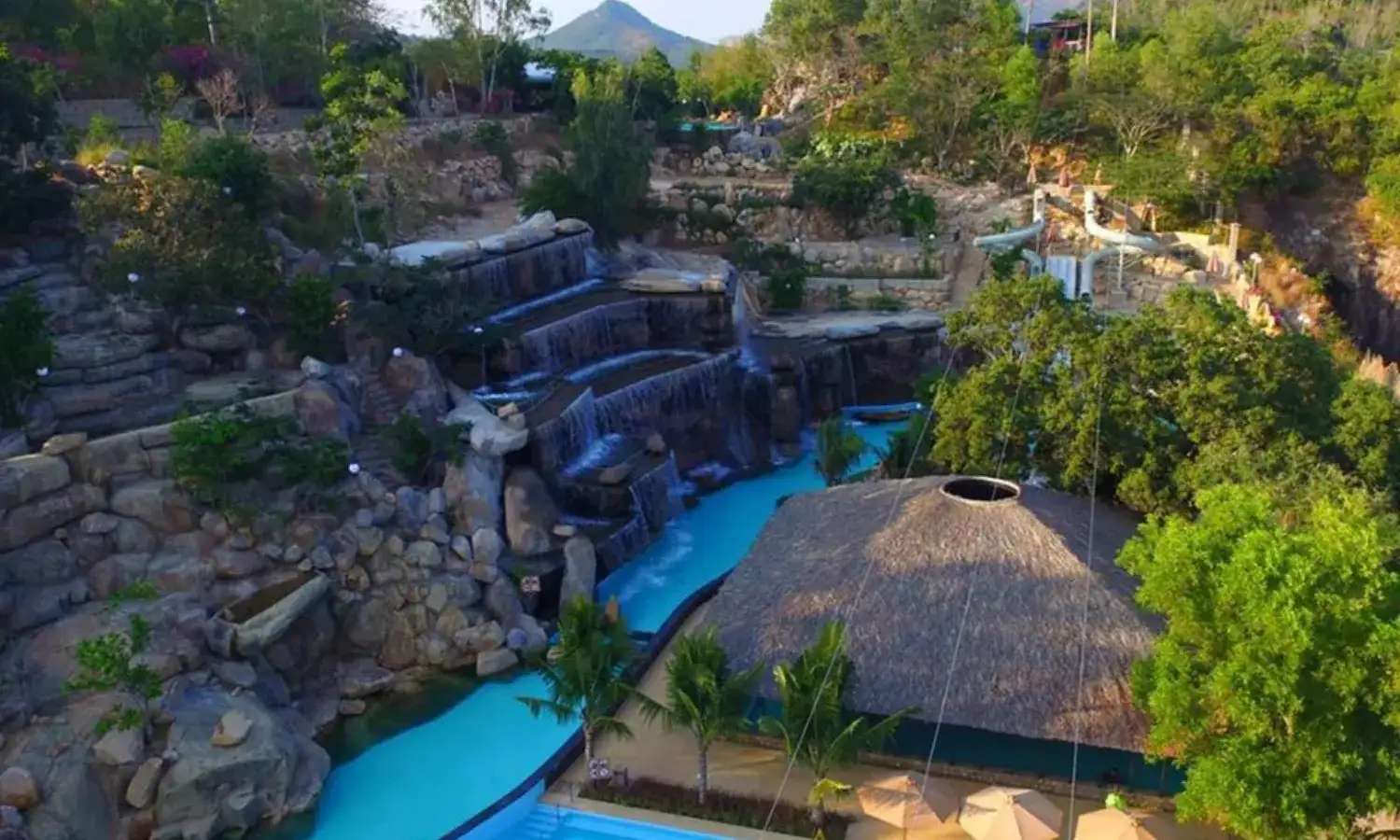 tắm bùn khoáng nóng I Resort Nha Trang