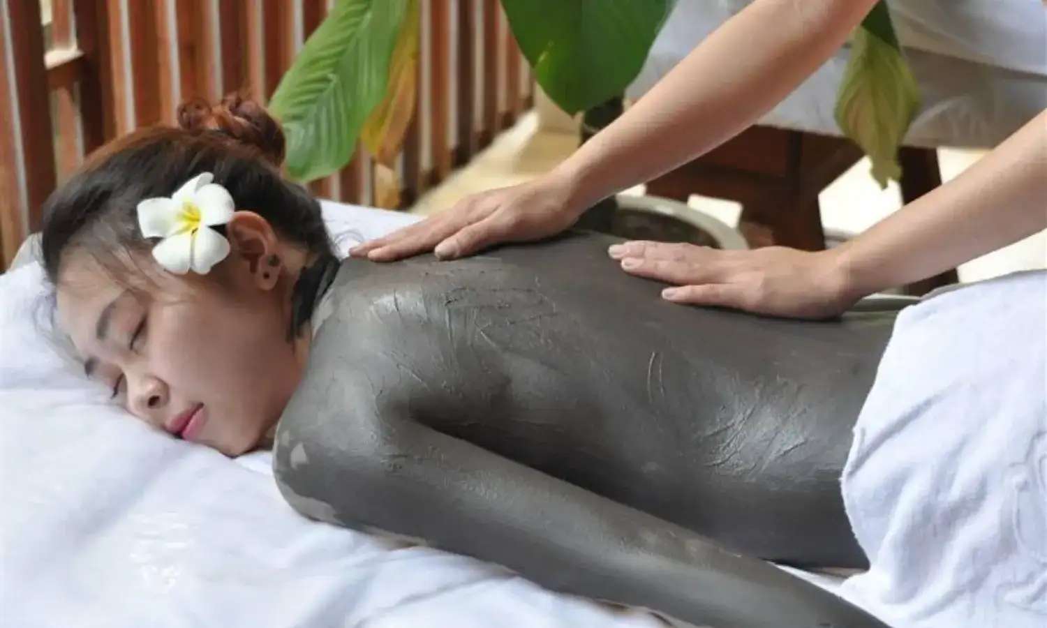 massage tại I Resort Nha Trang