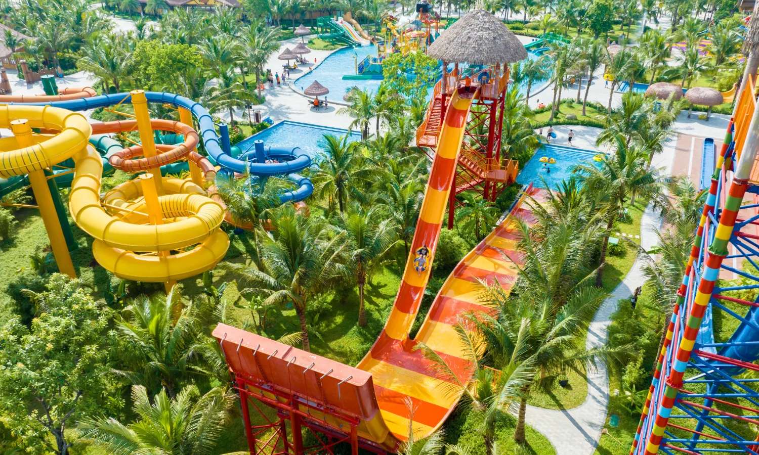 VinWonders Water Park từ trên cao