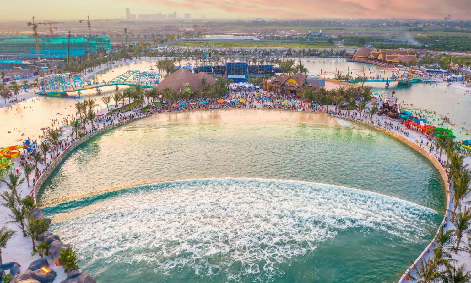 VinWonders Wave Park từ trên cao