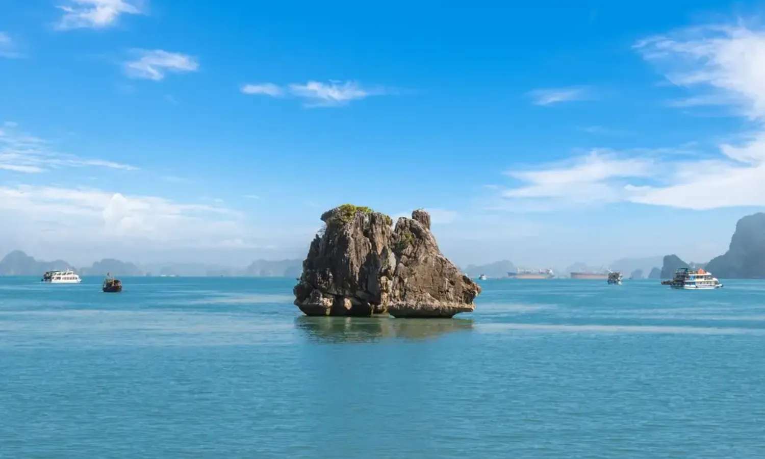 hòn trống mái vịnh hạ long
