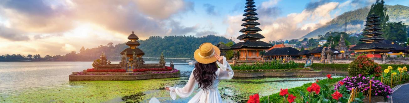 Ulun Danu Beratan Temple in Bali, Indonesia