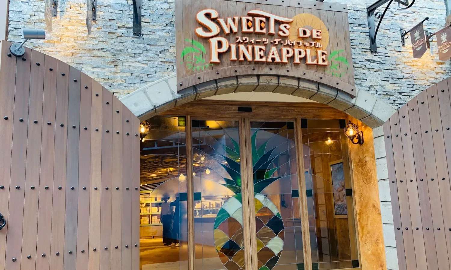 Sweets de Pineapple trong công viên dứa Nago