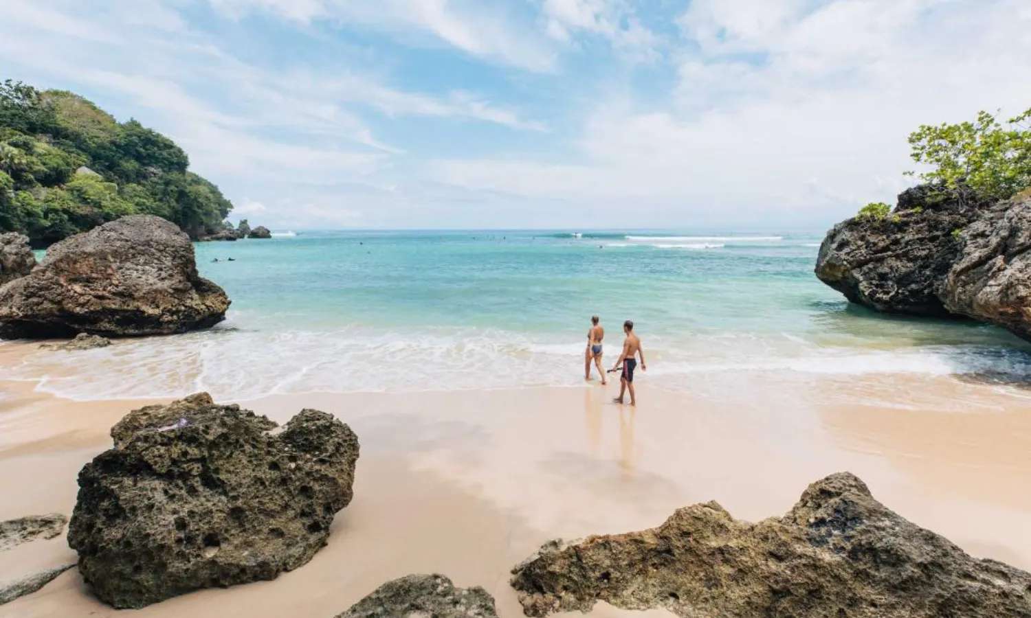 bãi biển tại uluwatu