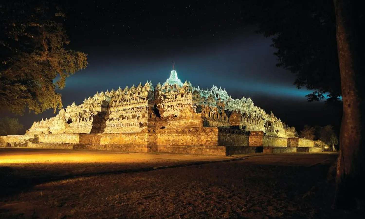 toàn cảnh đền Borobudur