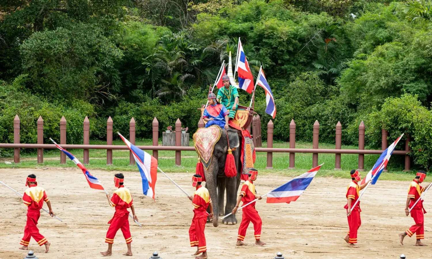 sân voi và vườn thú Sam Phran