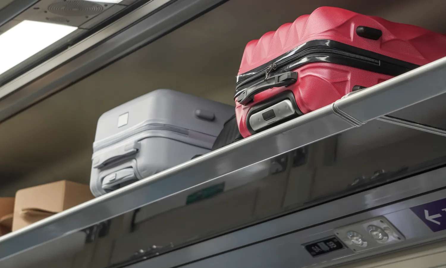 Hành lý ký gửi AirAsia được để ở khoang riêng