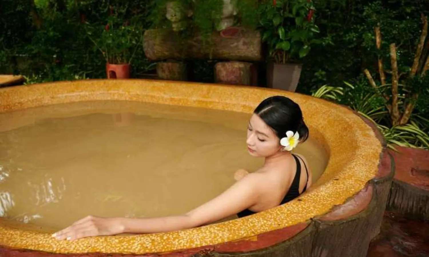 Sóc Nâu Mud Bath Spa Phú Quốc
