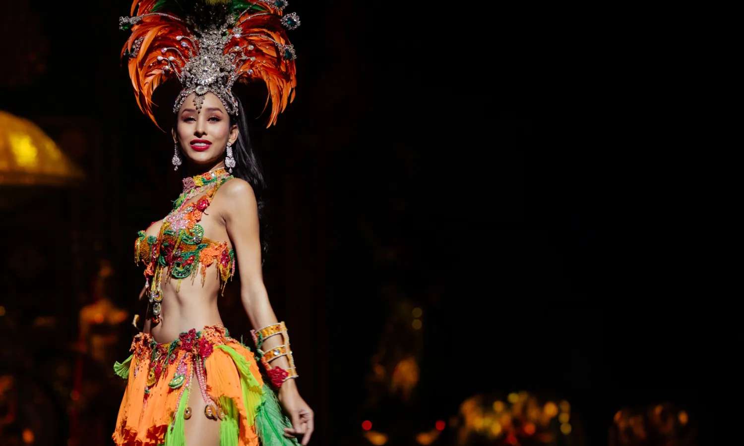 nghệ sĩ tại show Alcazar Cabaret