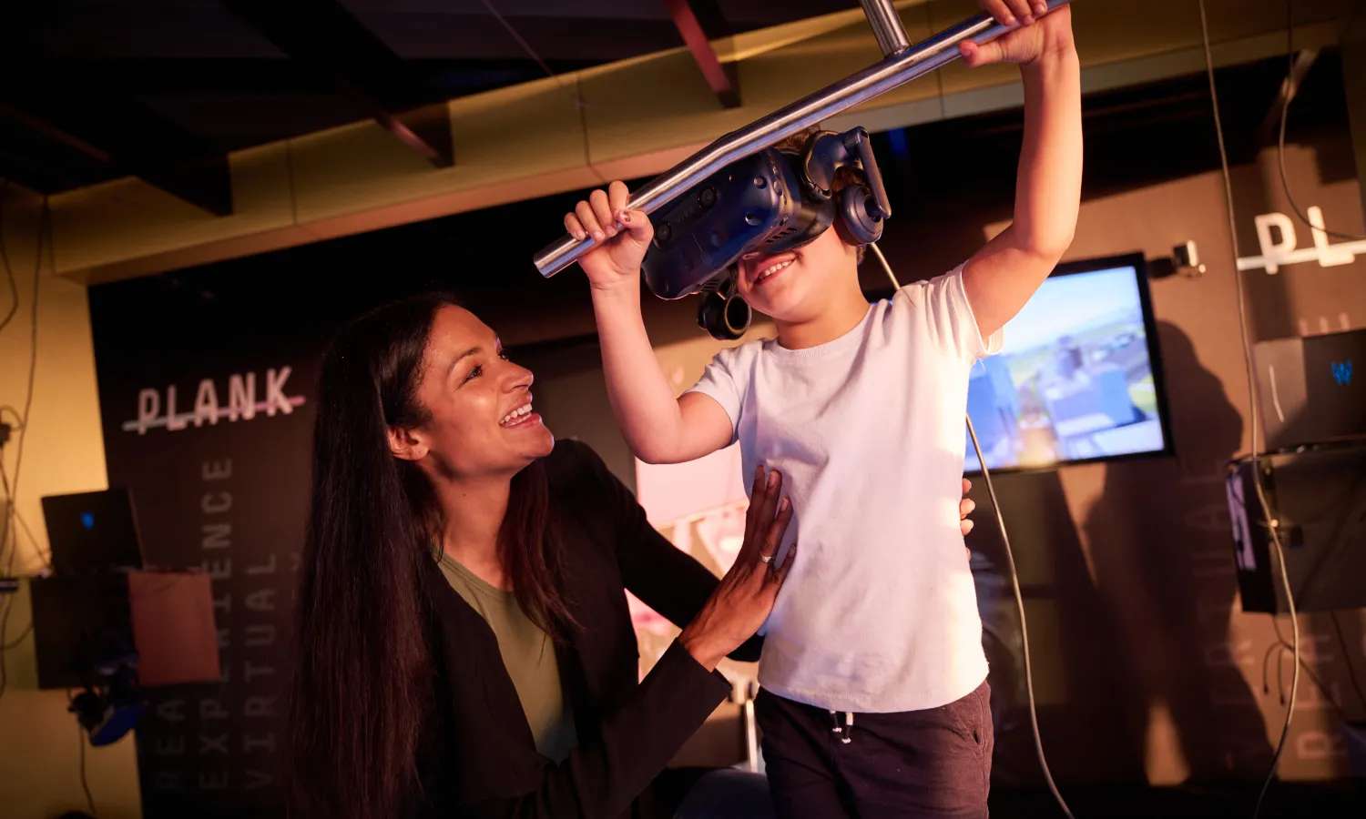 Trải nghiệm thực tế ảo Skydeck VR Plank