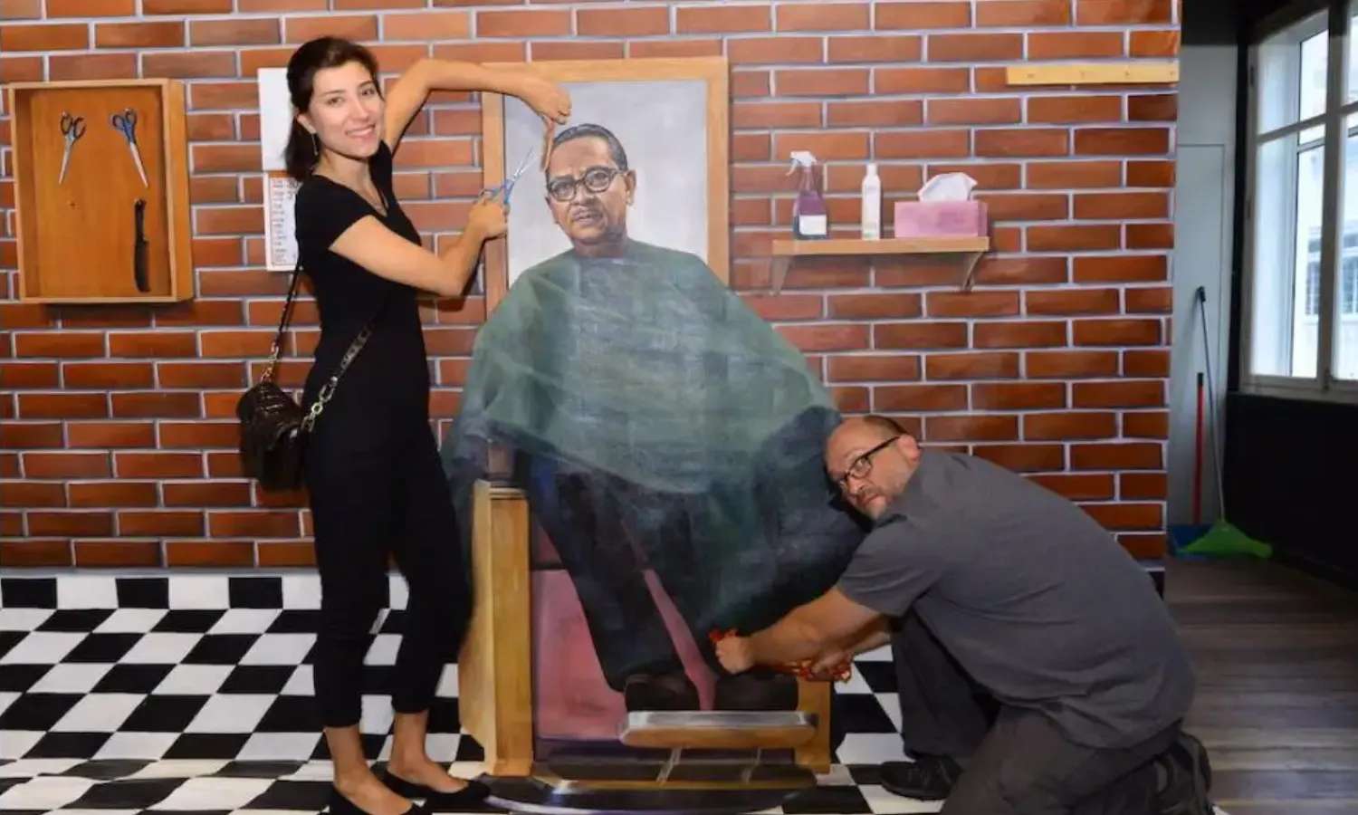 khách tham quan bảo tàng Illusion 3D Art Museum Kuala Lumpur