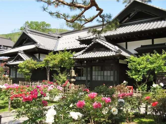 biệt thự aoyama cổ