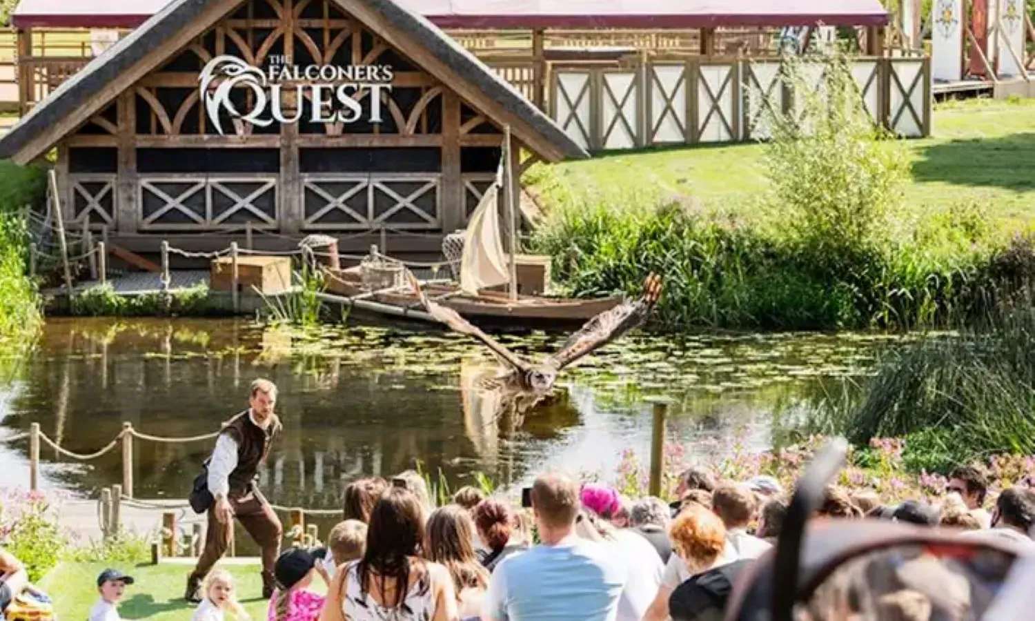 hoạt động tại lâu đài Warwick