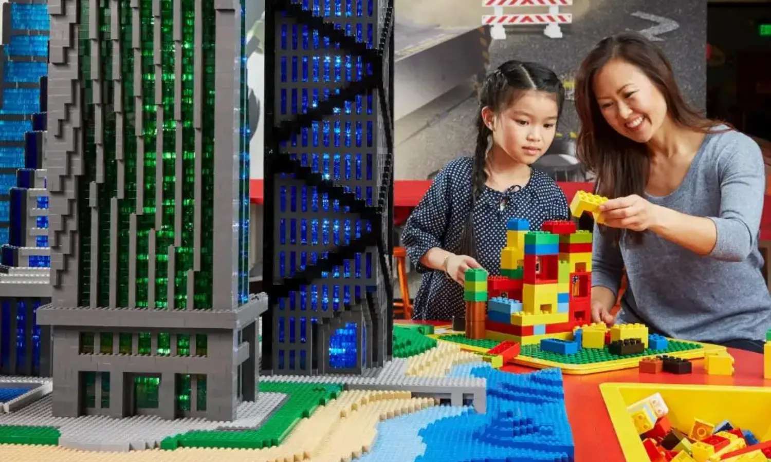 Factory Tour tại LEGOLAND® Discovery Centre Melbourne