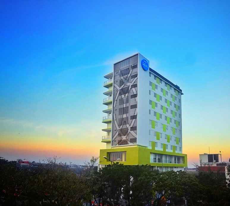 Hotel & Accommodation in Jl. Manyar Sabrangan No.25