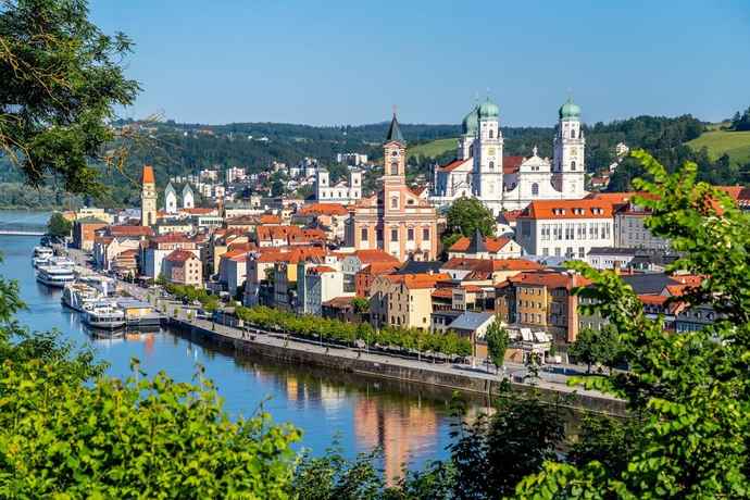 โรงแรม & ที่พัก Bavaria
