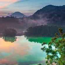 Adi Sumarmo International Airport (SOC)