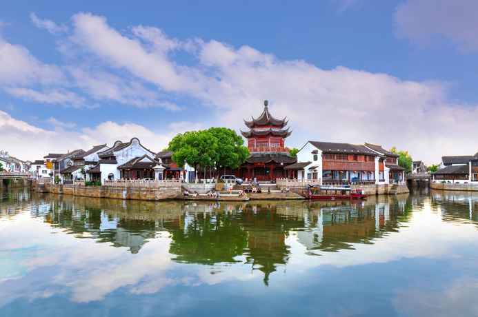 Hotel & Accommodation in Shanghai University of Political Science and Law Law And Gonggongxingzheng Research Center