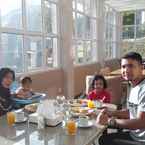 Review photo of Portola Grand Renggali Hotel from Iskandar I.