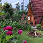 Review photo of Wind's Cabin (Wooden Homestay Ciwidey) from Nyayu F. W. N.