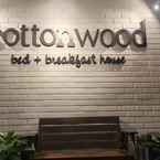 รูปภาพรีวิวของ Cottonwood Bed & Breakfast House Bandung จาก Adrian C. L.