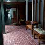 Review photo of OYO 943 Hotel Azalea Syariah from Raisha H.