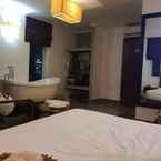 Review photo of V Hotel Phnom Penh from Teck S. I. L.