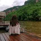 รูปภาพรีวิวของ The Float House River Kwai Resort (SHA Plus+) 2 จาก Kanokwan P.