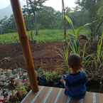 Review photo of OYO 90225 Rumah Bambu Trawas syariah 4 from Mochammad S.