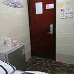 Review photo of Peace Guest House - Hong Kong 3 from Batara S.