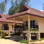 Review photo of Pranee Beach Bungalows 2 from Linnapa R.