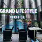 Review photo of Grand Lifestyle Hotel 2 from Chozinatul A.