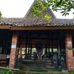 Review photo of Kampoeng Padi Resort from Galuh C. W.
