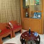 Review photo of OYO 821 Hotel Dinasti 2 from Erick K.