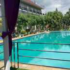 Review photo of Batu Suki Resort & Hotel from Rheni P.