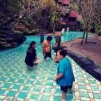 Review photo of Edensor Hills Villa, Resort & Cafe Sharia 2 from Fransiska I. S.