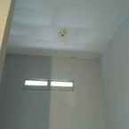 Review photo of OYO Living 1756 Amira Guest House 4 from Navida N.