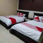 Review photo of OYO 820 Abad Baru Hotel from Dian A.