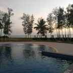 Review photo of Le Menara Beachfront Villa & Resort 4 from Thalatchanan S.