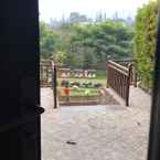 Review photo of Seruni Hotel Hobbit House from Pandu W.