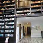 รูปภาพรีวิวของ The Alcove Library Hotel 2 จาก Thao N.