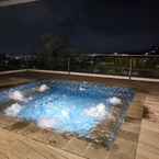 Ulasan foto dari Luxury 5BR Boutique Villa With Heated Pool at Dago Pakar 2 dari Kartika A. H. S.