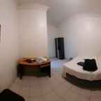 Review photo of OYO 966 Dinda Guesthouse from Omar A. S.