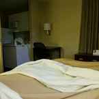 Review photo of Extended Stay America Suites Detroit Dearborn 2 from Sunisa R.