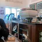 Review photo of Reisban Coffee Shop and Hostel 2 from Nurkhoiriyah N.