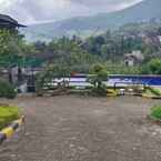Review photo of Urbanview Resort Syariah Khansa Cisarua Puncak by RedDoorz 2 from Ineke G. K.